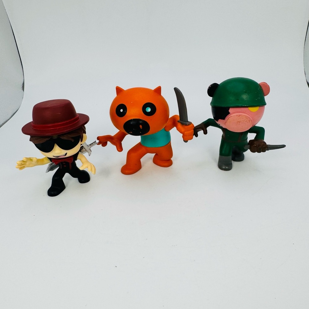 Roblox Piggy Figure Lot Of 3 Minitoon Foxy And Soldier Figures